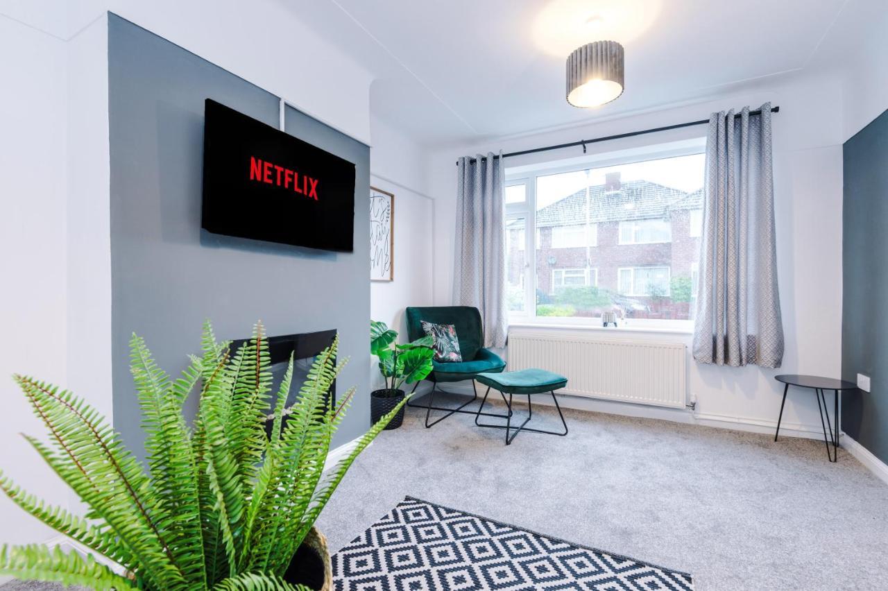 Welcoming 3 Bed Home, 10 Mins From Chester Races And Zoo Saughall Dış mekan fotoğraf