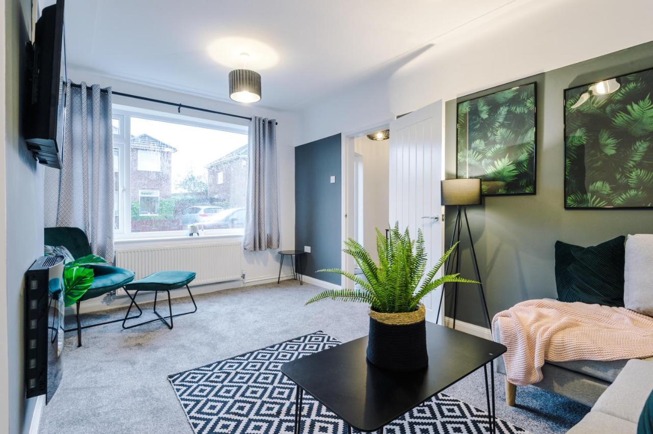 Welcoming 3 Bed Home, 10 Mins From Chester Races And Zoo Saughall Dış mekan fotoğraf